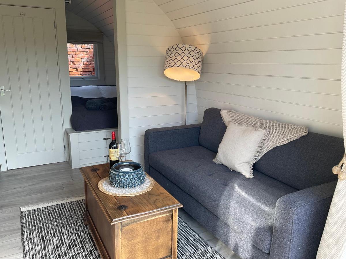 Secluded Cosy Luxury Pod With Wood Fired Hot Tub Hotel Shrewsbury Luaran gambar
