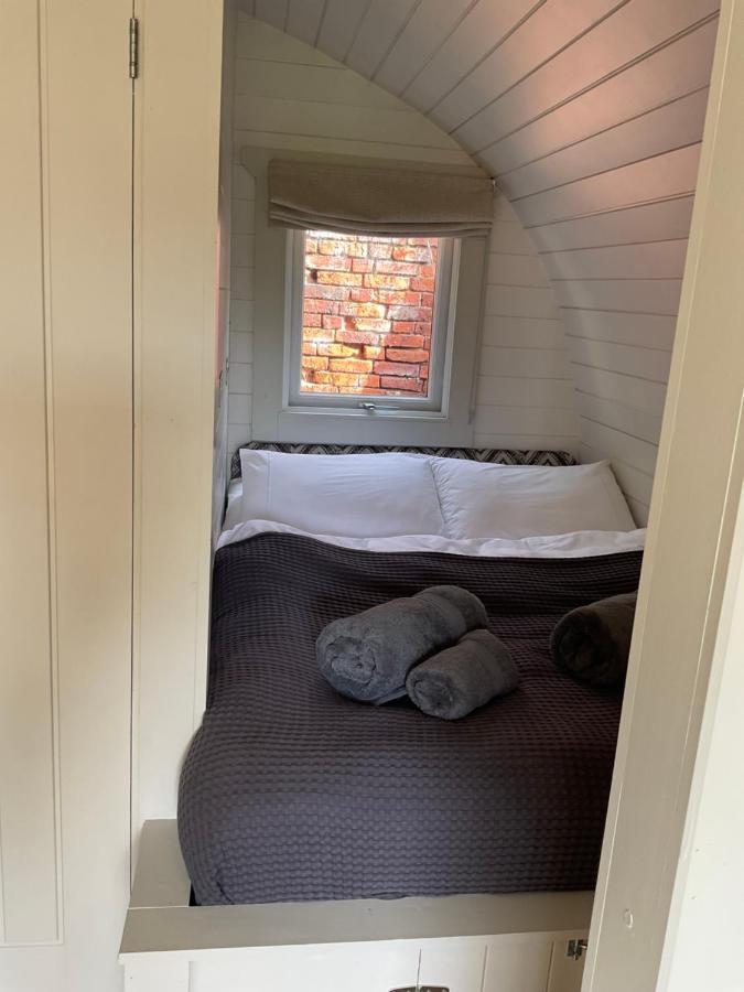 Secluded Cosy Luxury Pod With Wood Fired Hot Tub Hotel Shrewsbury Luaran gambar