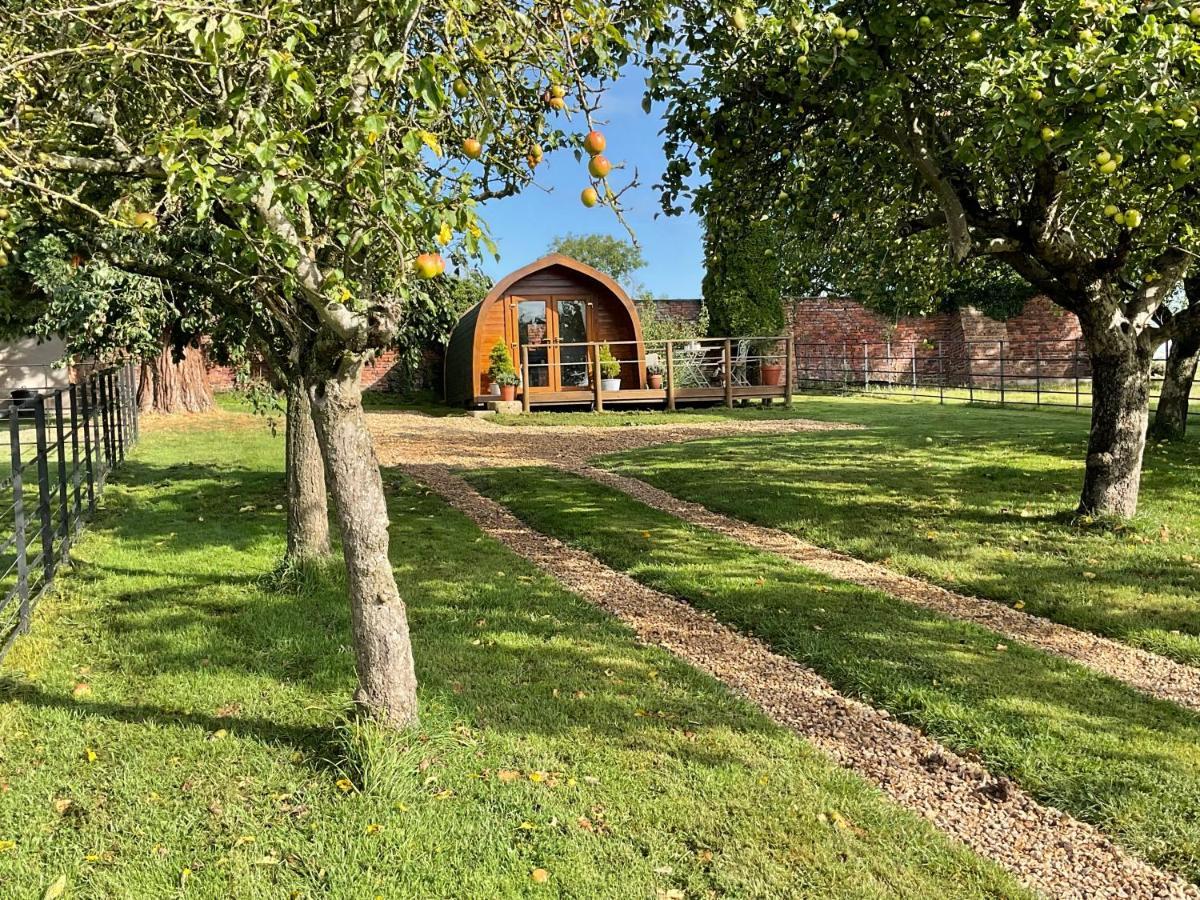 Secluded Cosy Luxury Pod With Wood Fired Hot Tub Hotel Shrewsbury Luaran gambar