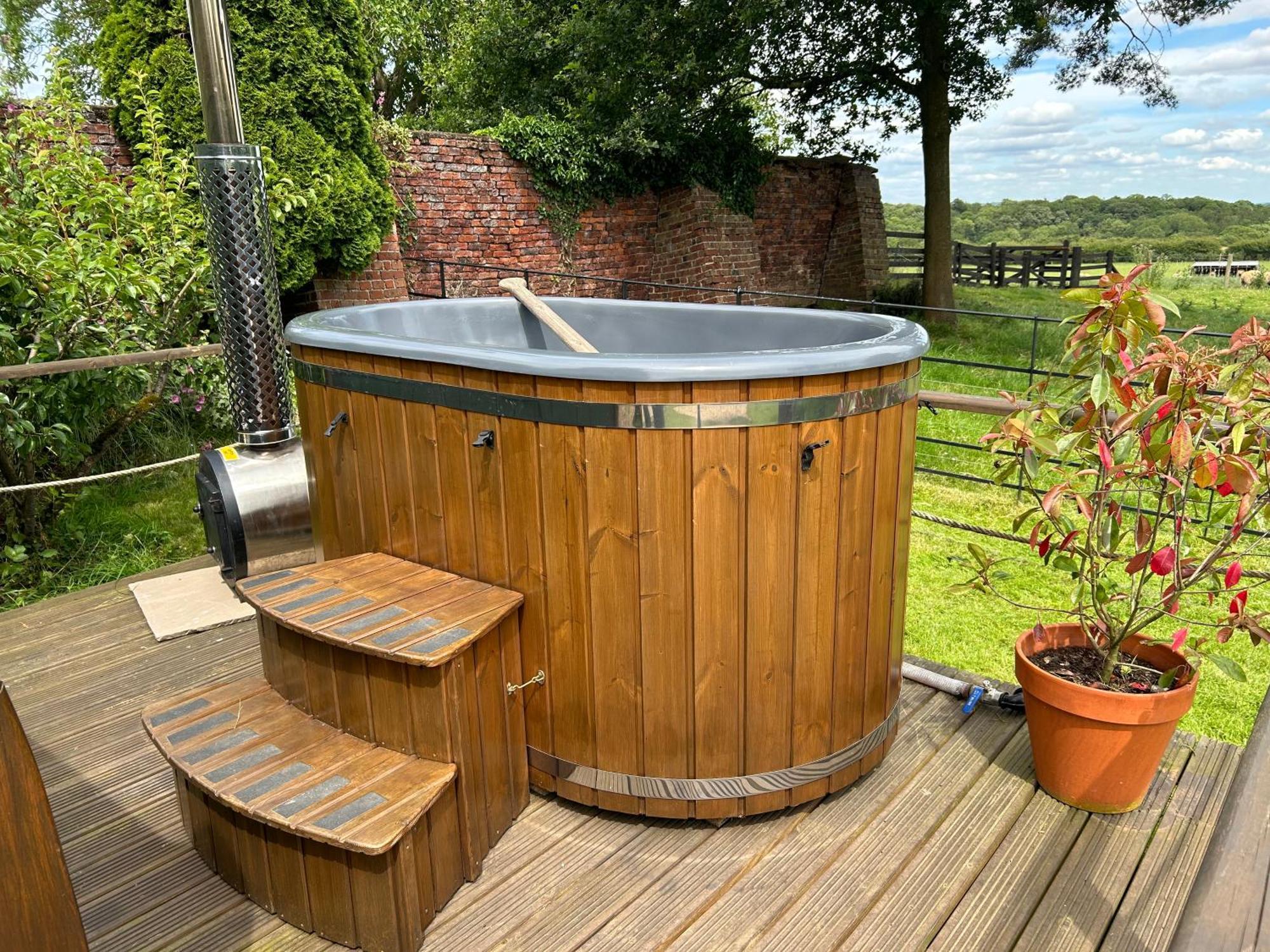 Secluded Cosy Luxury Pod With Wood Fired Hot Tub Hotel Shrewsbury Luaran gambar